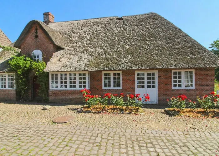 Bedine - 10km From The Sea By Interhome